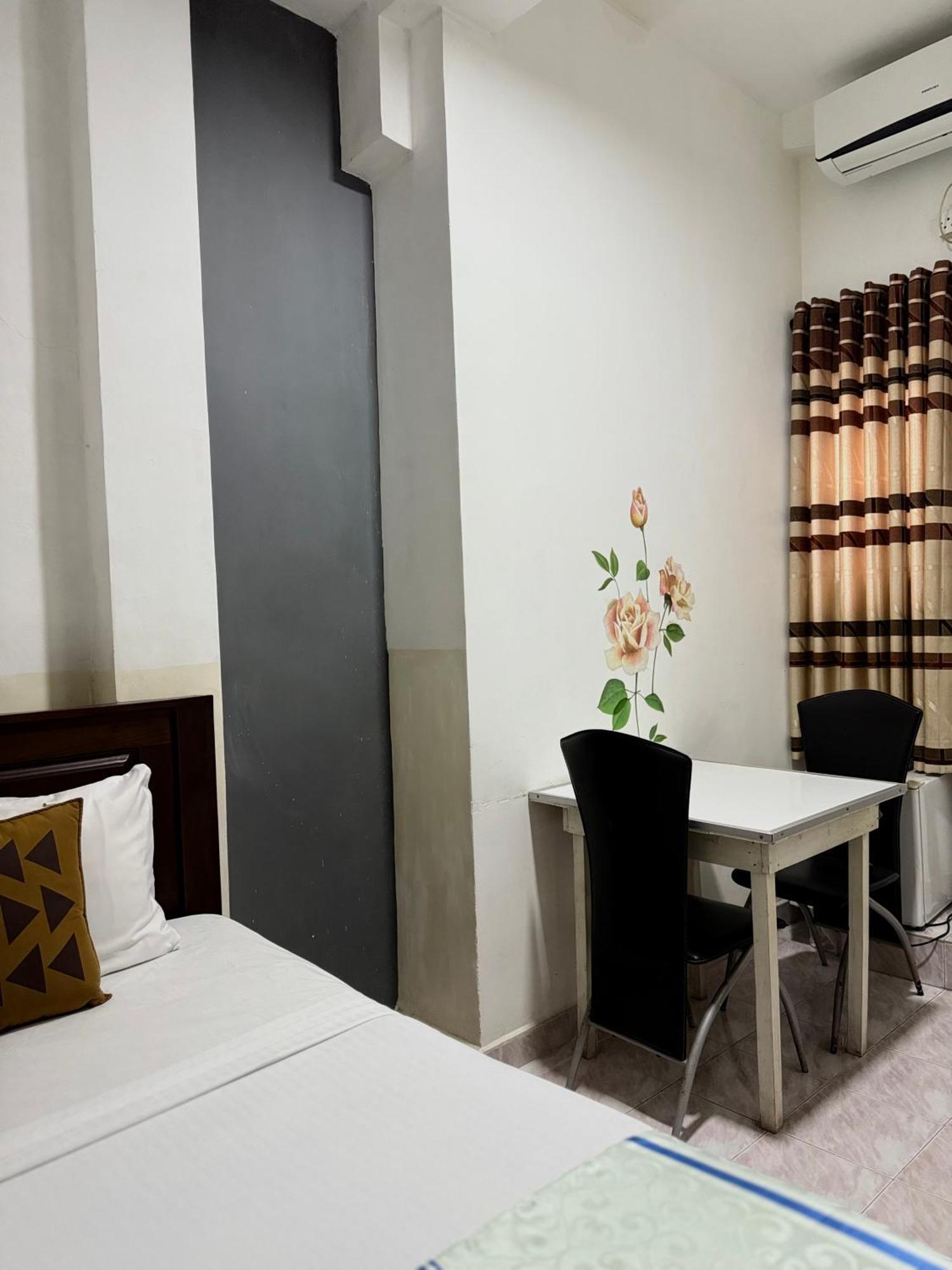 Home Living Unit Galle Exterior foto