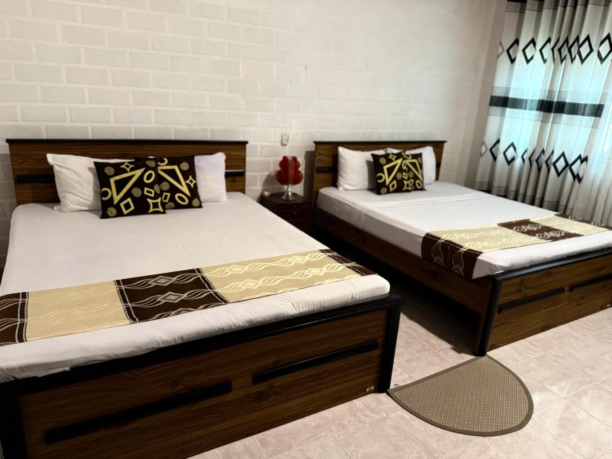 Home Living Unit Galle Exterior foto